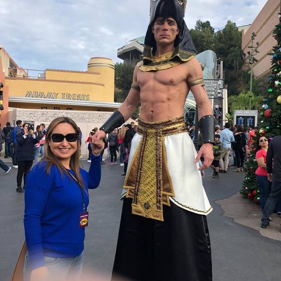 Meet your Posher, Yessenia - Picture 1 of 1